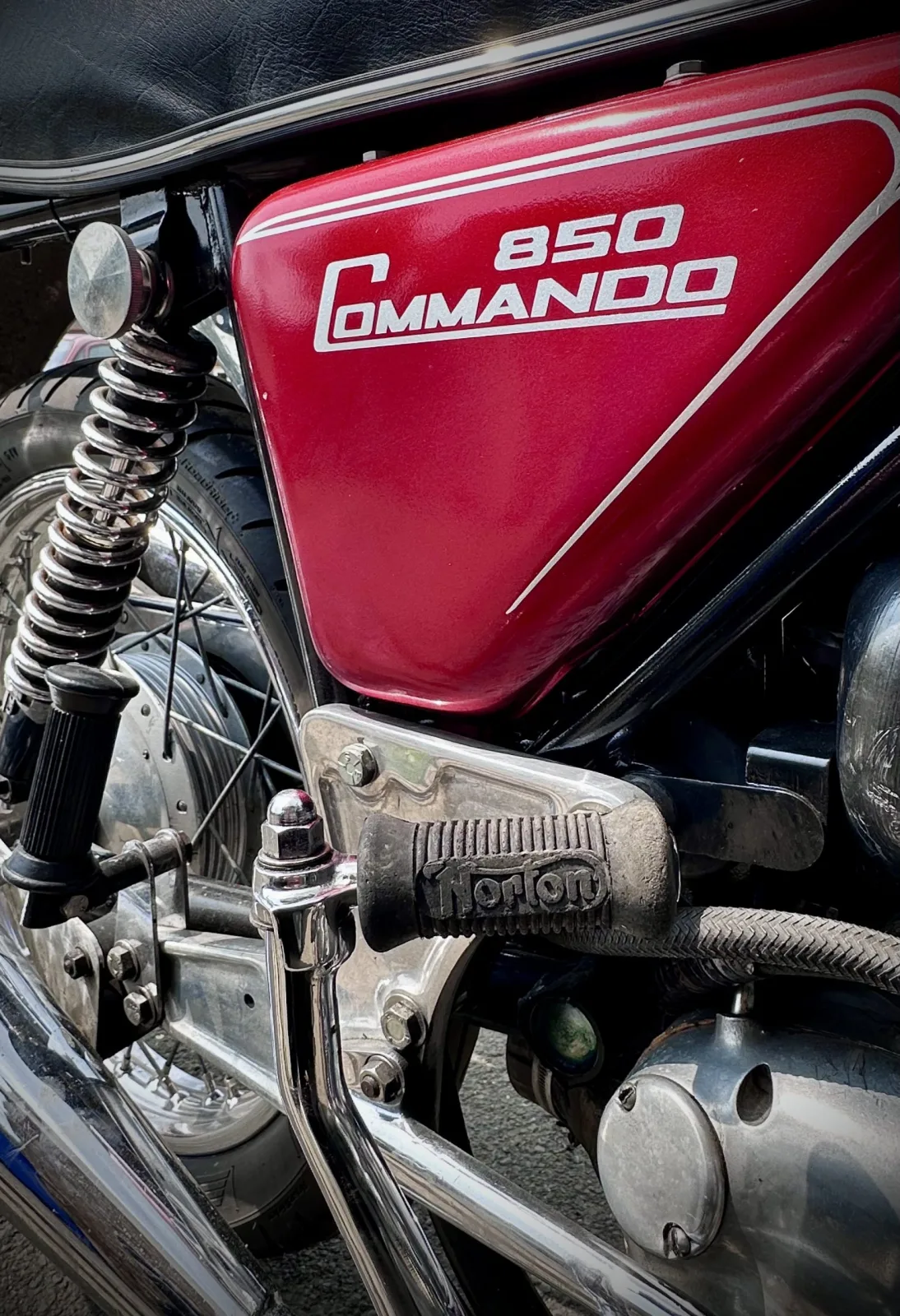 Norton Commando 850